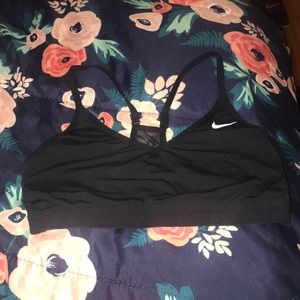 Nike sports bra black